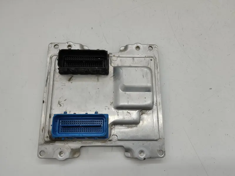Centralina motore OPEL Karl Serie 12669104 Benzina 1000 (15>17)