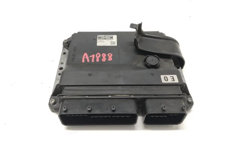 Centralina motore TOYOTA Rav4 4° Serie 8966142E02 8966142C10 Diesel 2.2 (05>09)
