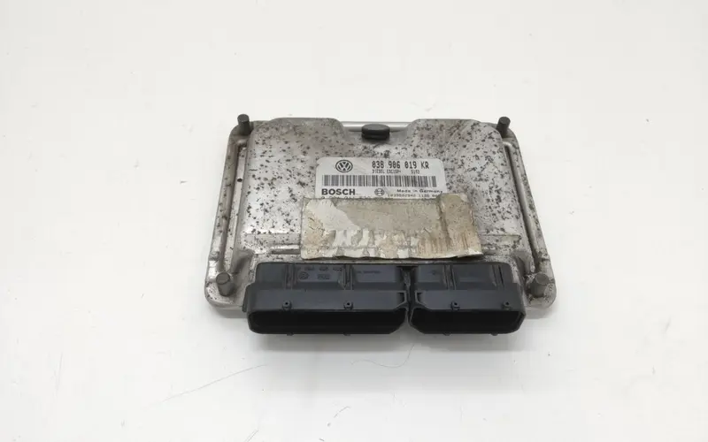 Centralina motore VOLKSWAGEN New Beetle 1° Serie 038906019KR 038906019KR Benzina 1.9 (98>10)