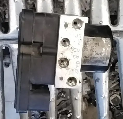 Centralina pompa ABS fiat doblò 1.9 codice 51773386