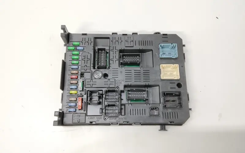Centralina porta fusibili CITROEN C4 Grand Picasso (06>13) 28116487-2 Diesel 1.6 (06>13)