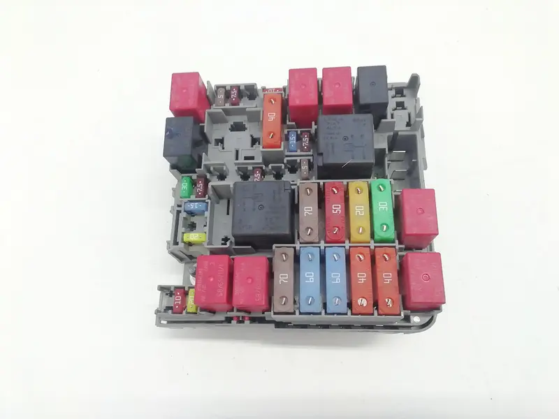 Centralina porta fusibili FIAT 500 L Serie (351_352) (12>) 52028777 Diesel 1300