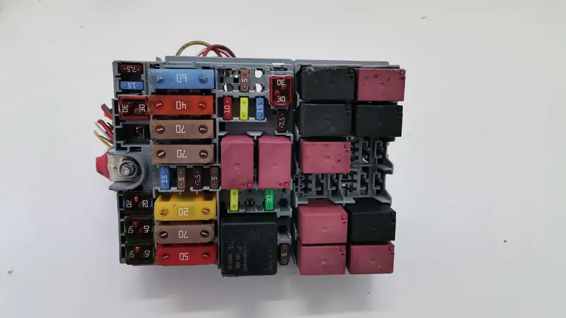 Centralina porta fusibili JEEP Renegade Serie (18>) 51987784 Diesel 1600