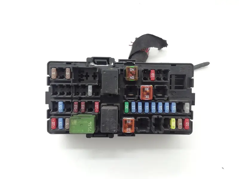 Centralina porta fusibili OPEL Karl Serie 826210 Benzina (15>17)