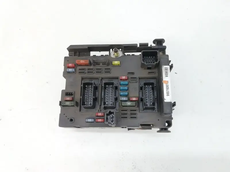 Centralina porta fusibili PEUGEOT 206 2° Serie 9657608780 Diesel 1400 (03>09)