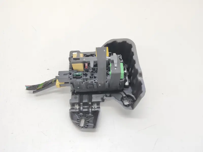 Centralina porta fusibili PEUGEOT 208 Serie (12>19) 9666232680 Benzina 1.4 (12>19)