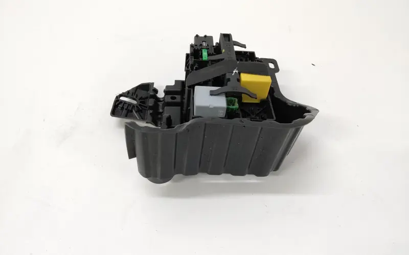 Centralina porta fusibili PEUGEOT 208 Serie (12>19) 9812661980 Benzina 1.2 (12>19)