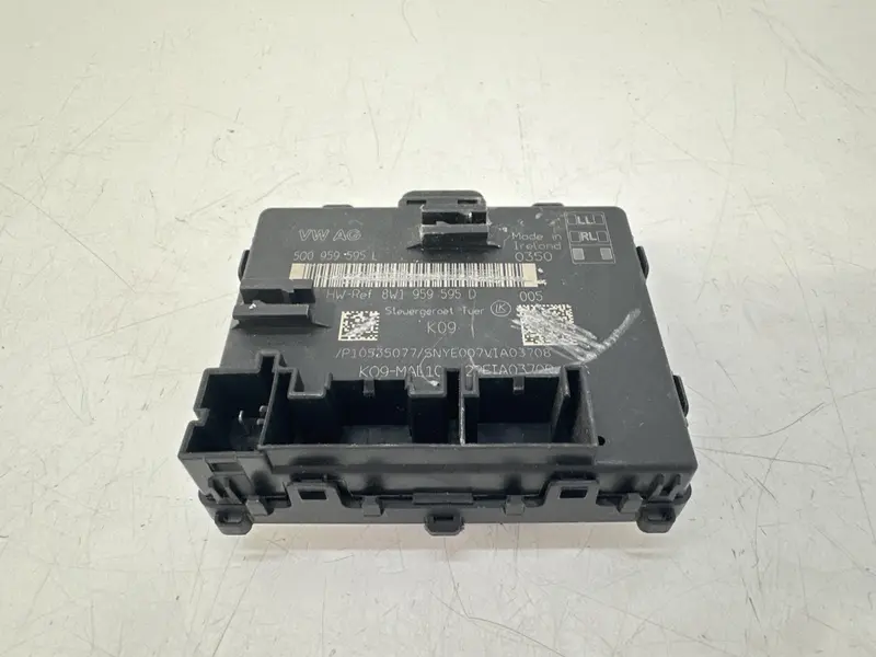 Centralina porta posteriore dx AUDI Q3 RSQ3 Sportback Serie (F3N) (19>) 8W1959595D 8W1959595D Benzina