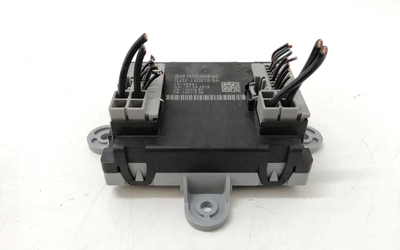 Centralina porta posteriore dx JAGUAR XE Serie (X760) (15>) GJ3214D619BA Diesel 2.0