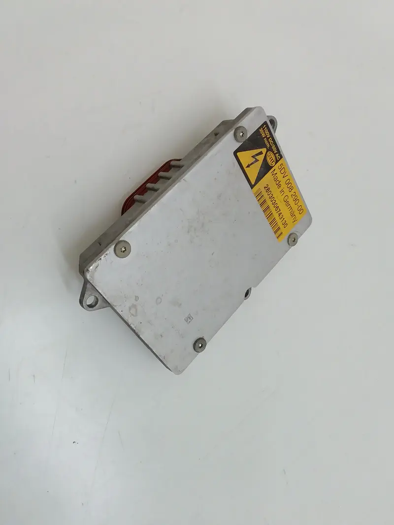 Centralina Xenon MERCEDES Classe E Berlina W211 5DV008290-00 Diesel 2200 (02>07)