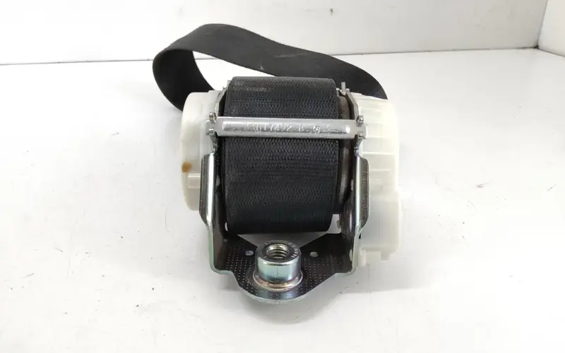 Cintura di sicurezza anteriore destra BMW Serie 1 Serie (E87) (07>) 340032683 Diesel 2.0