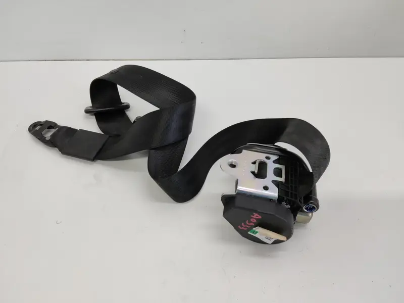 Cintura di Sicurezza anteriore Destra con pretensionatore AUDI A6 Berlina Serie C4 (4A2) (94>97) 4F0857706 605404800 Diesel 2000 (94>97)