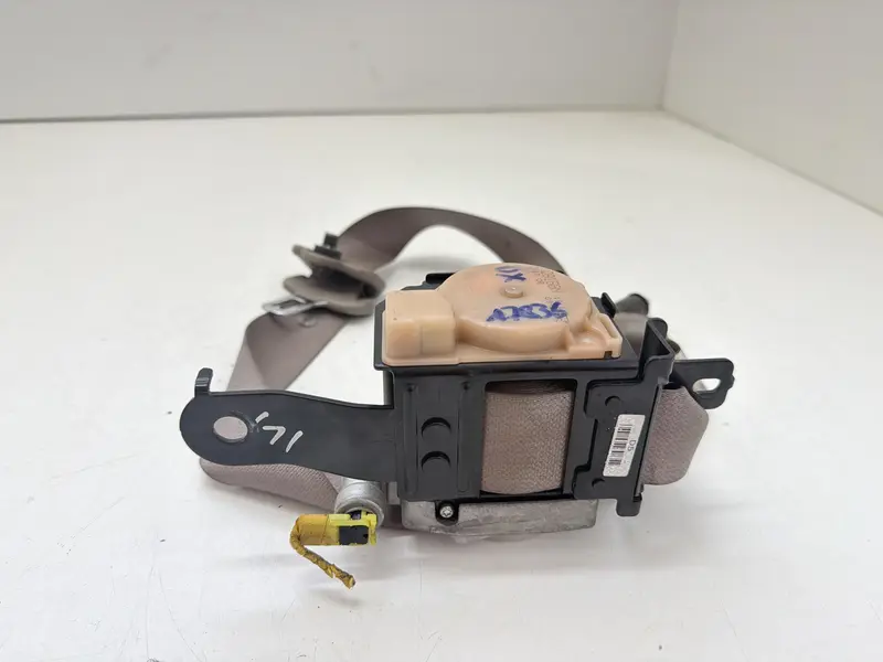 Cintura di sicurezza anteriore destra HYUNDAI Tucson  Serie (04>09) 888202E401J9 C9158N Diesel 2.0 (04>09)
