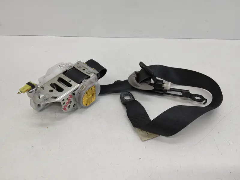 Cintura di Sicurezza Anteriore Sinistra con pretensionatore TOYOTA Rav4 4° Serie J082512 Diesel 2200 (05>09)