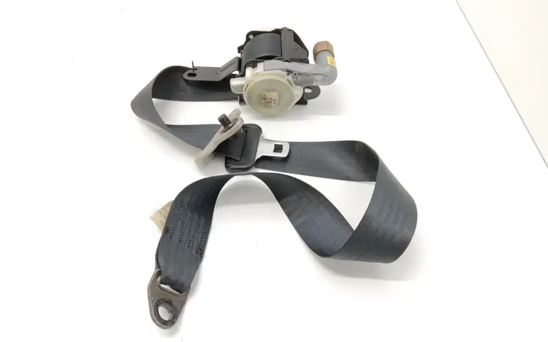 Cintura di Sicurezza Anteriore Sinistra MAZDA 2 Berlina 1° Serie DG4057L90 BGA550027 Diesel 1.4 (03>07)