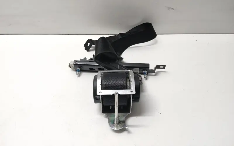 Cintura di Sicurezza Anteriore Sinistra OPEL Zafira B 13242304 560834901D Diesel 1.9 (05>08)