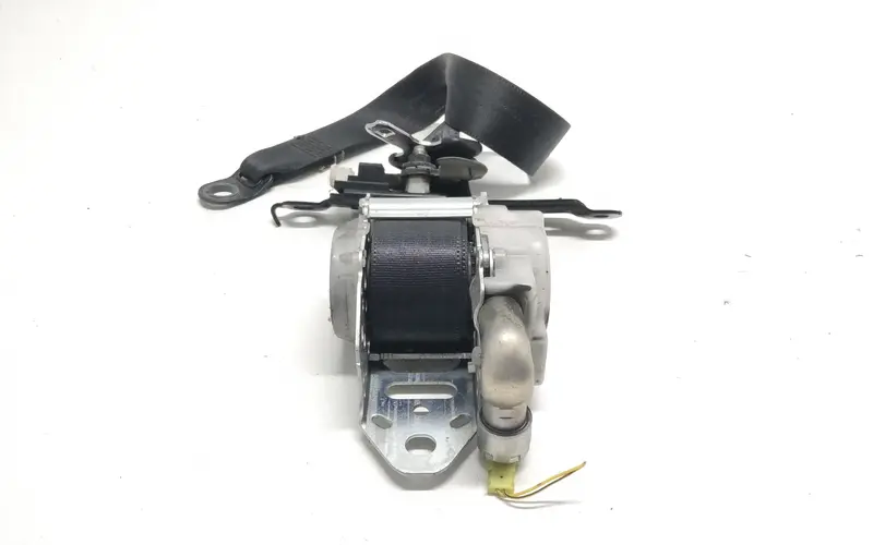 Cintura di Sicurezza Anteriore Sinistra TOYOTA Rav4 4° Serie 7322042140B2 7Q2340P Diesel 2.2 (05>09)