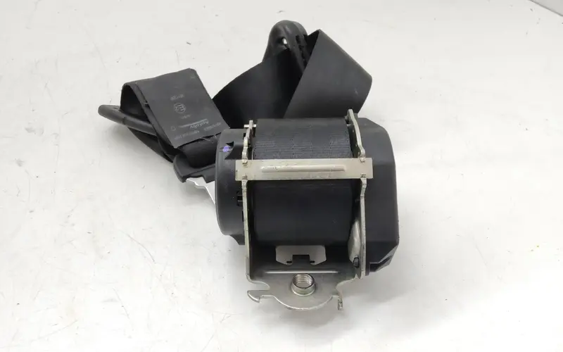 Cintura di sicurezza posteriore centrale DACIA Sandero Serie STEPWAY 888506476R Diesel 1.5 (12>21)