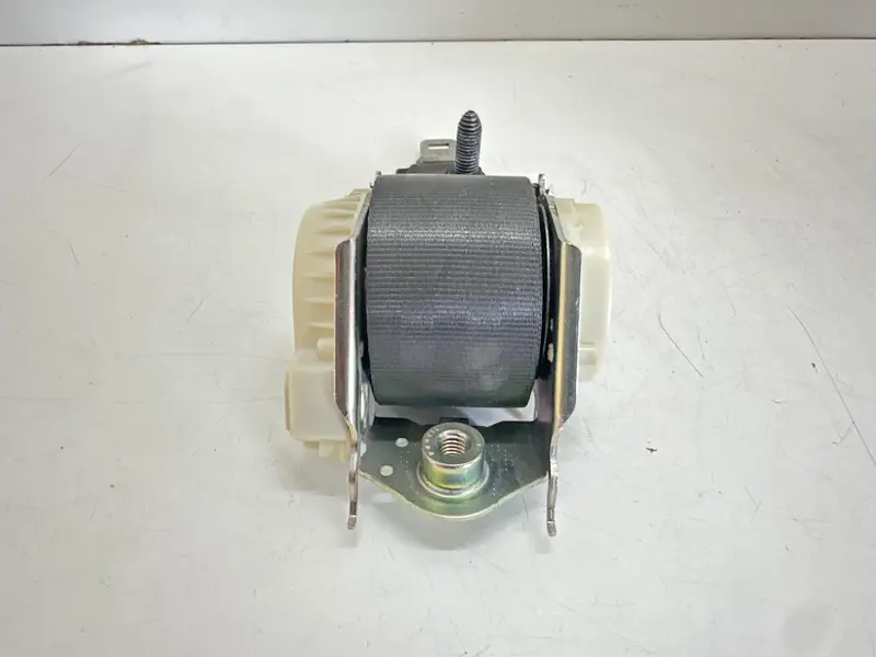 Cintura di sicurezza posteriore centrale RENAULT Clio Serie (08>15) 8200683944 683944 Diesel 1.5 (08>15)