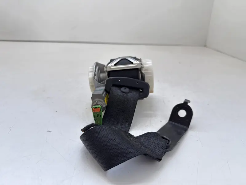 Cintura di sicurezza Posteriore DX MERCEDES Classe GLK Serie (X204) (08>15) A20486078859C94 A20486078859C94 Diesel 2.2 (08>15)