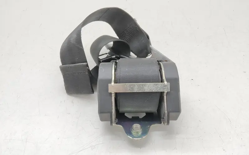 Cintura di sicurezza Posteriore DX VOLKSWAGEN Golf 6 Berlina (08>12) 1K6857806N Benzina (08>12)