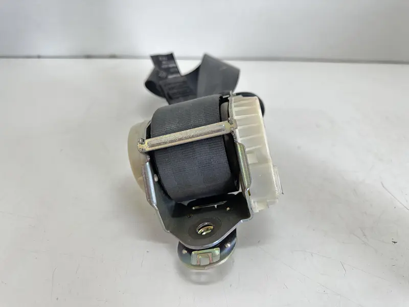 Cintura di sicurezza Posteriore Sx RENAULT Clio Serie (08>15) 8200683954 683954 Diesel 1.5 (08>15)
