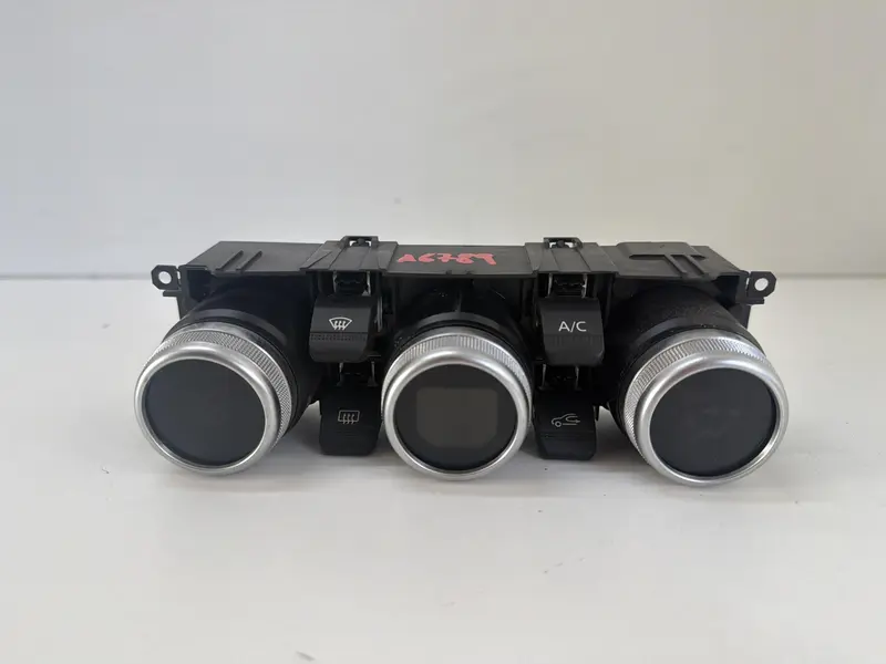 Comandi Clima DACIA Duster Serie 275100117R 275105451R Bifuel/Gas 1.6 (17>24)
