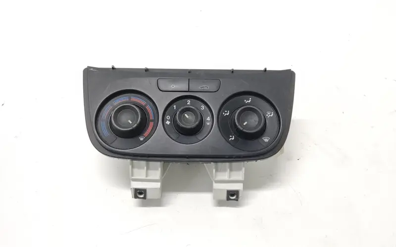 Comandi Clima FIAT Doblo Serie (09>15) 735498666 05147401000013 Benzina 2.0 (09>15)