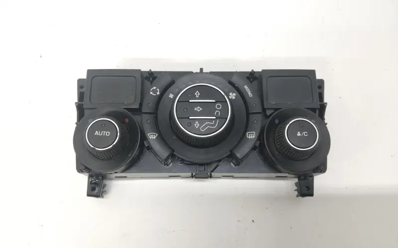 Comandi Clima PEUGEOT 308 Serie (07>14) 6452S2 96558144XT Diesel 2.0 (07>14)