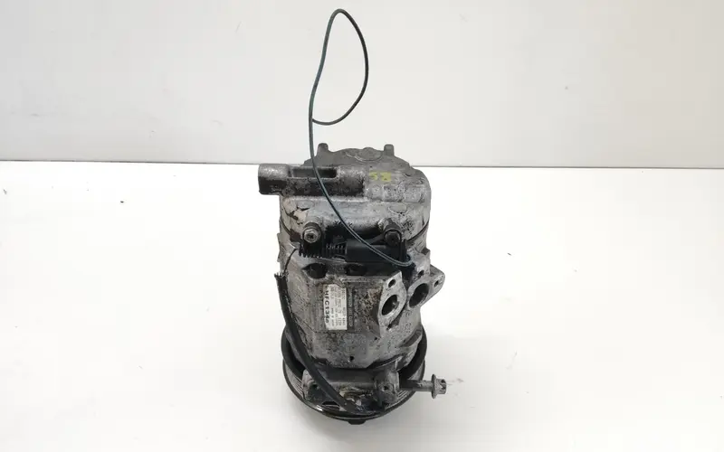 Compressore A/C JEEP Grand Cherokee 2° Serie KRL116839AA 4472204840 Diesel 2.7 (99>04)