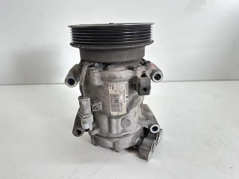 Compressore A/C RENAULT Clio Serie (08>15) 8200953359 8200953359 Diesel 1.5 (08>15)