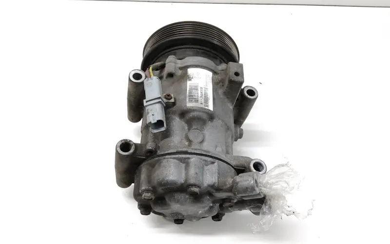 Compressore A/C RENAULT Modus 1° Serie 8200953359 8200365787 Diesel 1.5 (04>06)