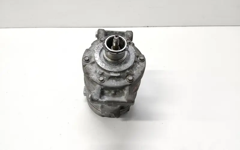 Compressore A/C VOLKSWAGEN Golf 6 Berlina (08>12) 5Q0 816 803 D 5Q0816803D Diesel 2.0 (08>12)