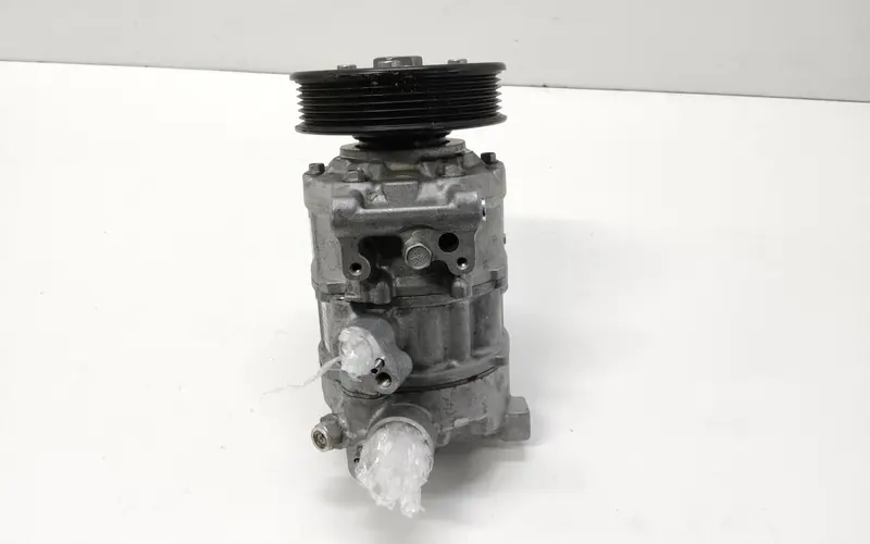 Compressore A/C VOLKSWAGEN Tiguan 2° Serie 5Q0 816 803 D 5Q0816803D Diesel 2.0 (11>15)