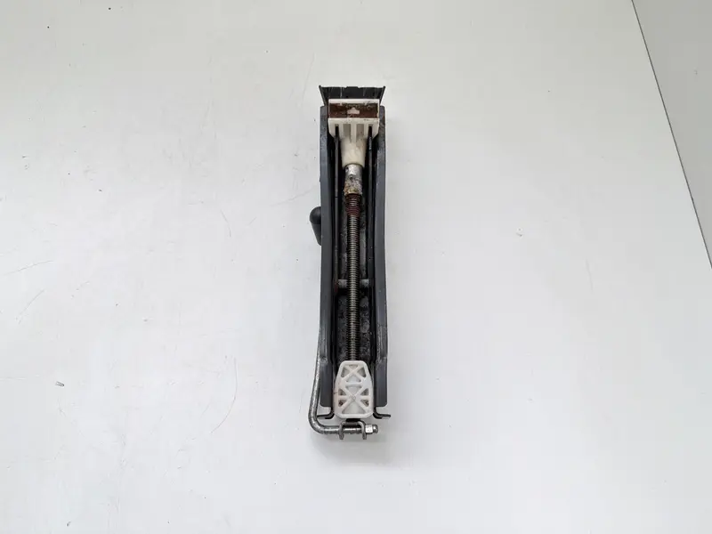 Cric SEAT Ibiza Serie (08>12) 6R0011031K 6R0011031B Bifuel/Gas 1.2 (08>12)