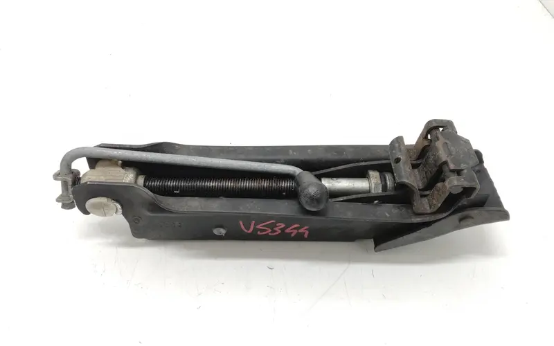 Cric VOLKSWAGEN Golf 5 Berlina (03>08) 1K0011031 Benzina (03>08)