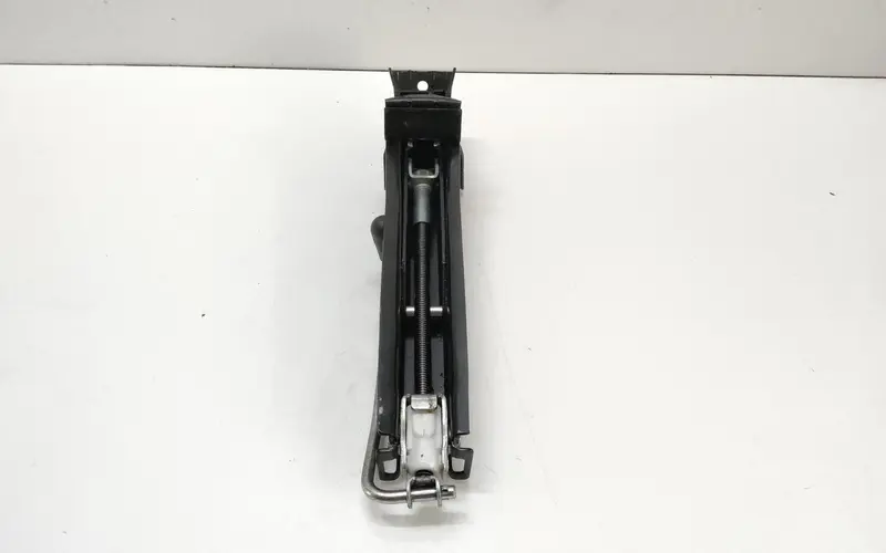 Cric VOLKSWAGEN Tiguan 2° Serie 5N0011031A Diesel 2.0 (11>15)