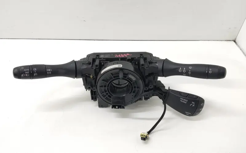 Devioluci DACIA Duster Serie 255678207R 255678207R Bifuel/Gas 1.6 (17>24)