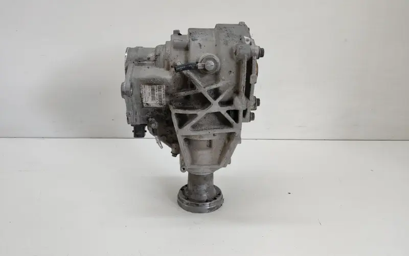 Differenziale Anteriore LAND ROVER Range Rover Evoque Serie (18>) LR117516 K8D2-7L486-AC Hybrid 2000