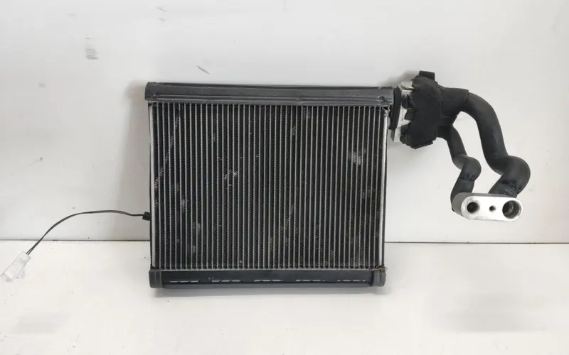 Evaporatore AC JAGUAR XE Serie (X760) (15>) T2H8148 Diesel 2.0