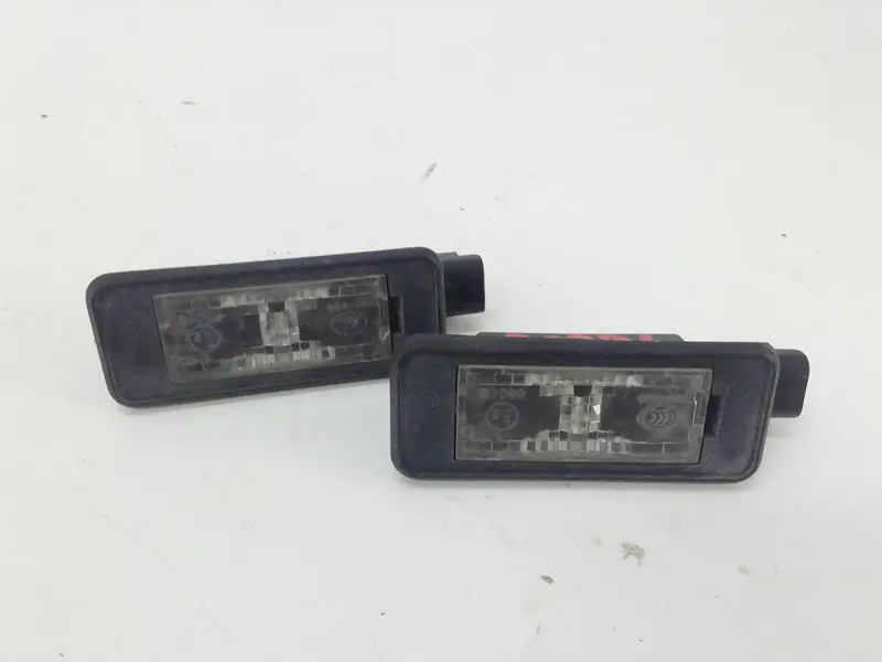 Fanale luce targa CITROEN C4 Cactus 9682403680 Diesel 1600 (14>18)