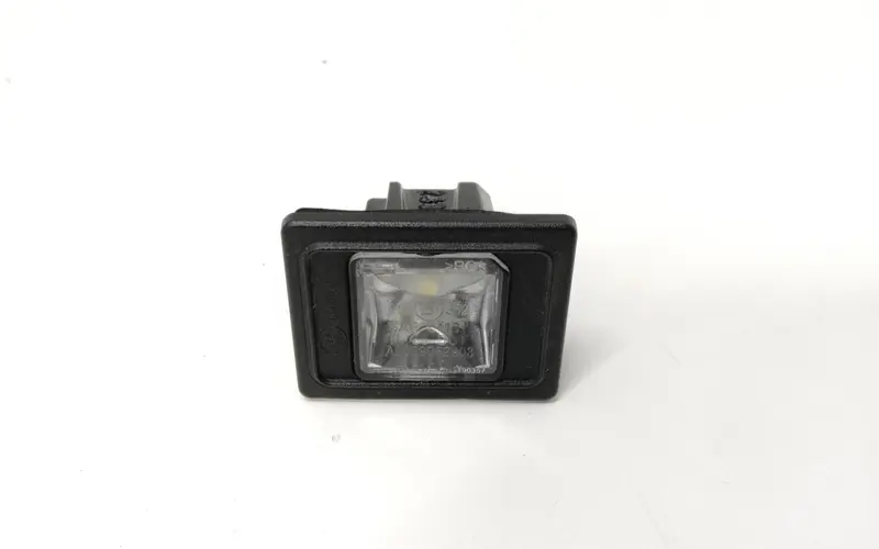 Fanale luce targa MERCEDES Classe A Serie (W177) (18>) A0009062903 Benzina