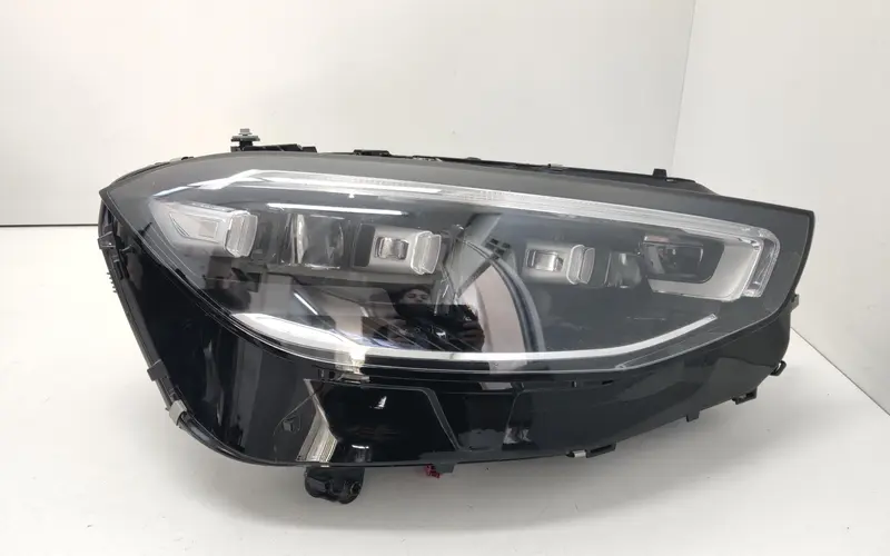 Faro anteriore Destro MERCEDES Classe S (W223) Serie (20>) A2239062605 A2239062605 Benzina