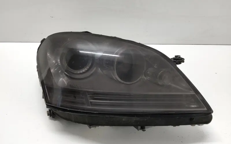 Faro anteriore Destro MERCEDES ML W164 3° Serie A1648205461 A1648260291 Diesel 3.0 (05>11)