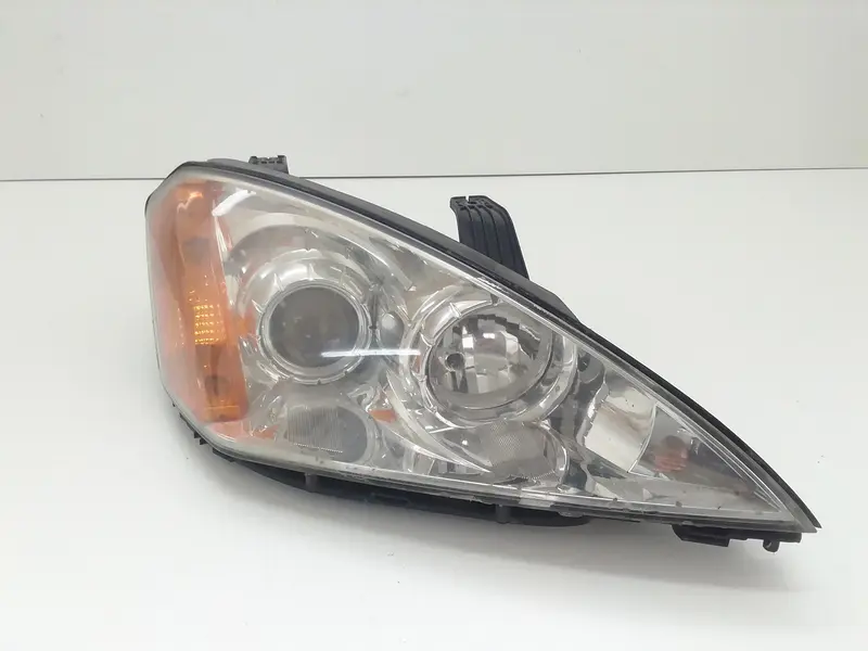 Faro anteriore Destro SSANGYONG Kyron 1° Serie 8310209001 8310209201 Diesel 2000 (05>07)