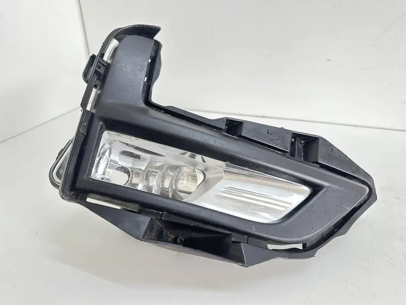 Fendinebbia anteriore DX NISSAN X-Trail Serie (T32) (14>18) 261508995A 90078635 Diesel 2.0 (14>18)