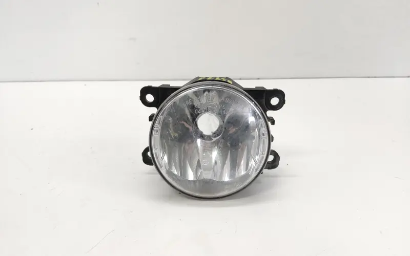 Fendinebbia Anteriore RENAULT Clio Serie IV (12>19) 261500097R 90012264 Diesel 1.5 (12>19)