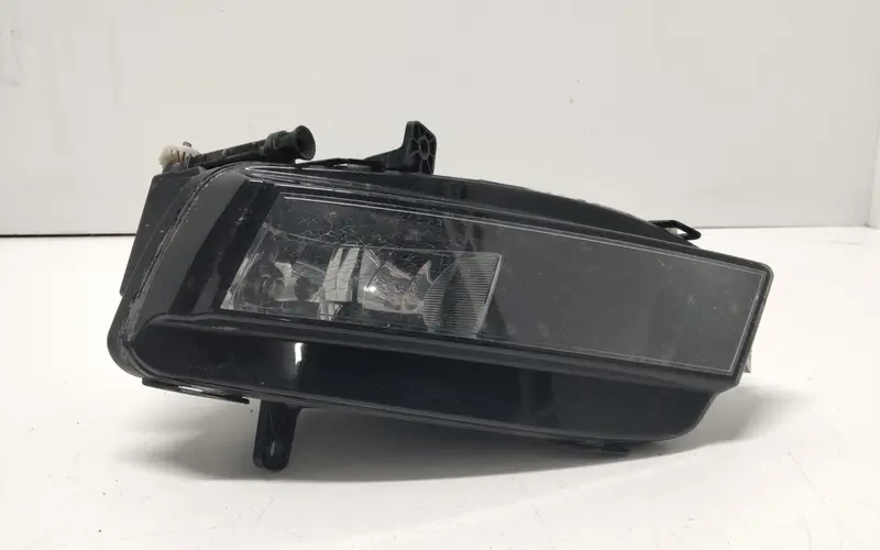 Fendinebbia anteriore SX VOLKSWAGEN e-Golf 7 Serie (13>17) 5G0941661D Benzina (13>17)