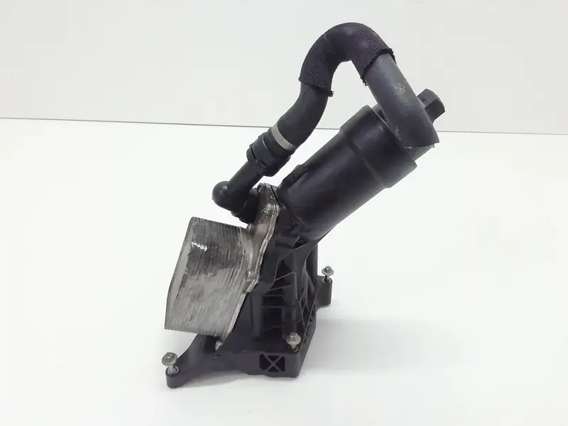 Filtro olio completo di scambiatore acqua/olio BMW Serie 1 F20 (11>19) 8513965 Diesel 1500 (11>19)