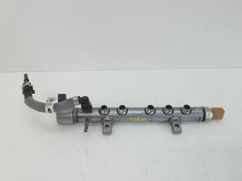 Flauto JAGUAR F-Pace Serie (16>) M4D3-9D280-AB Diesel 2000 (16>20)